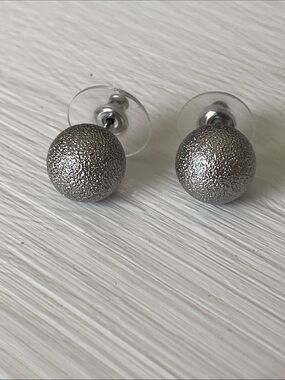Sparkle Shimmer Textured Silver Pearly Stud Earrings Cottagecore Glam Fairy